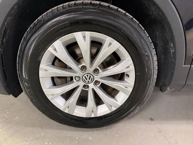 2018 Volkswagen Tiguan Trendline 4MOTION - Photo 14