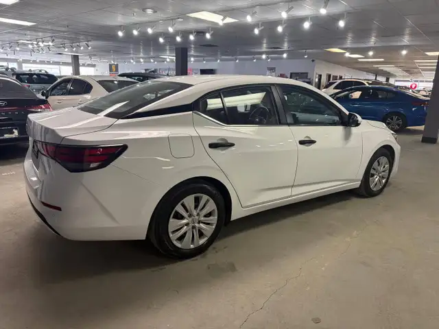 2024 Nissan Sentra S Manual - Photo 4