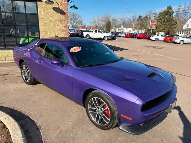 2019 Dodge Challenger GT AWD! Remote Starter! Backup Camera! - Photo 8