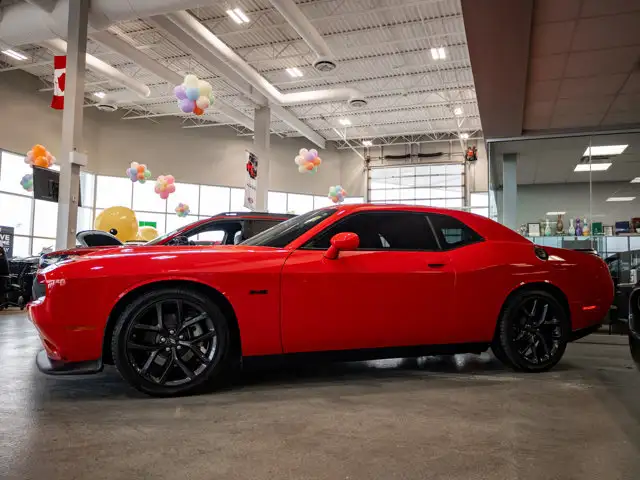 2023 Dodge Challenger R/T - Photo 5