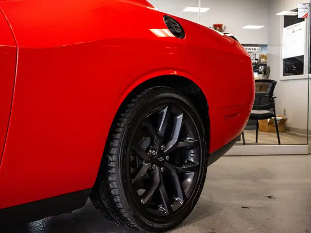 2023 Dodge Challenger R/T - Photo 6