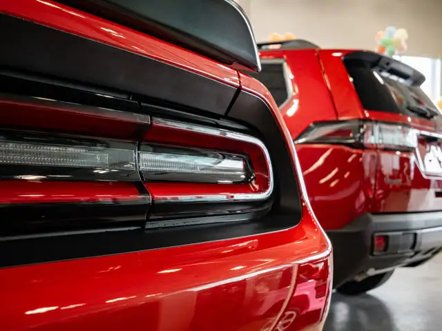 2023 Dodge Challenger R/T - Photo 9