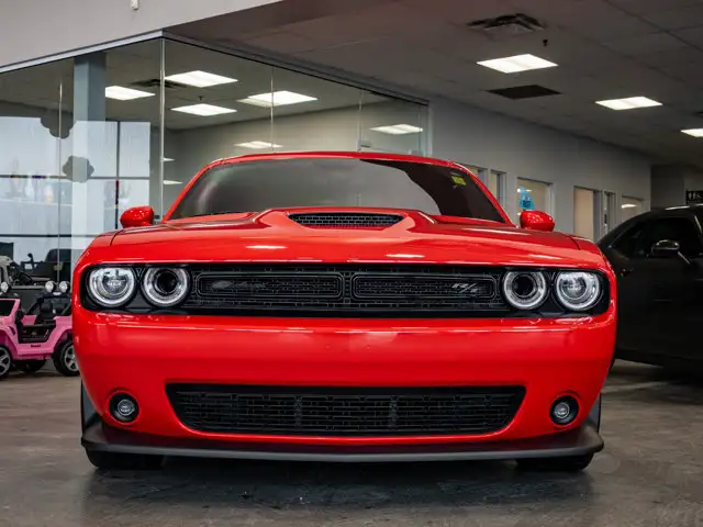 2023 Dodge Challenger R/T - Photo 12