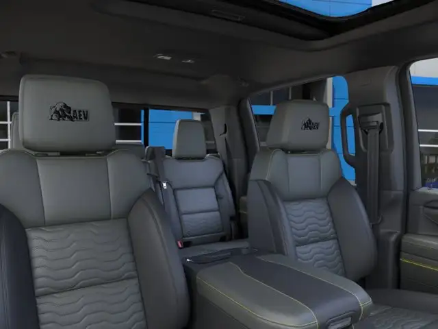 2026 Chevrolet Silverado 2500HD ZR2 - Photo 24