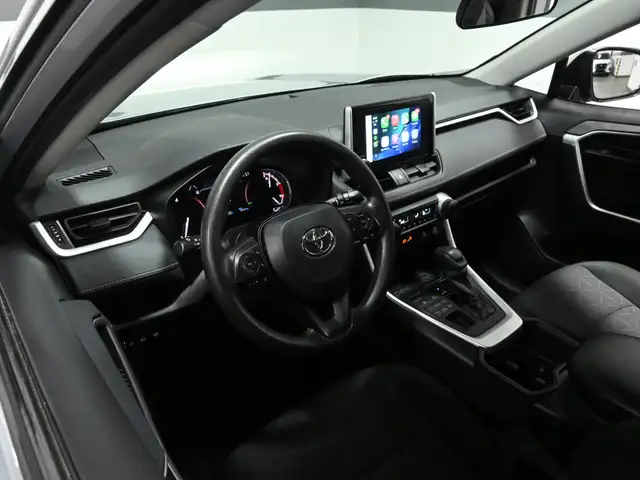 2024 Toyota RAV4 LE No Accident Radar Cruise Lane Assist Blind S - Photo 10