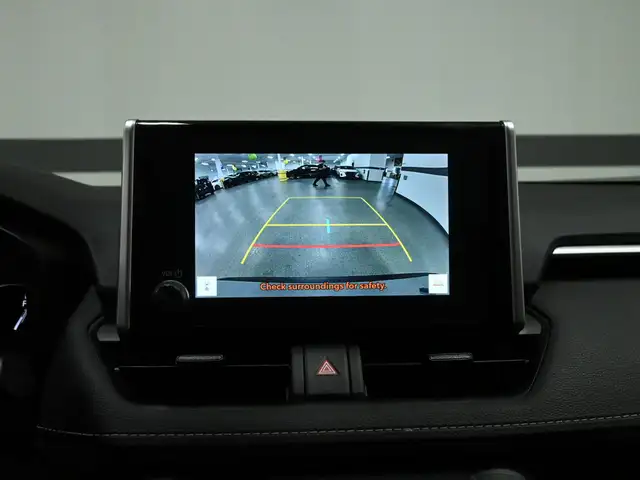 2024 Toyota RAV4 LE No Accident Radar Cruise Lane Assist Blind S - Photo 18