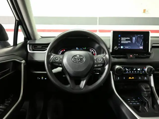 2024 Toyota RAV4 LE No Accident Radar Cruise Lane Assist Blind S - Photo 12