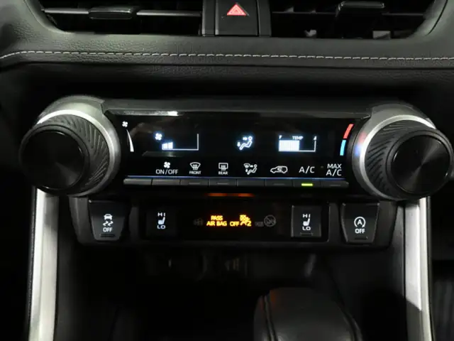 2024 Toyota RAV4 LE No Accident Radar Cruise Lane Assist Blind S - Photo 19