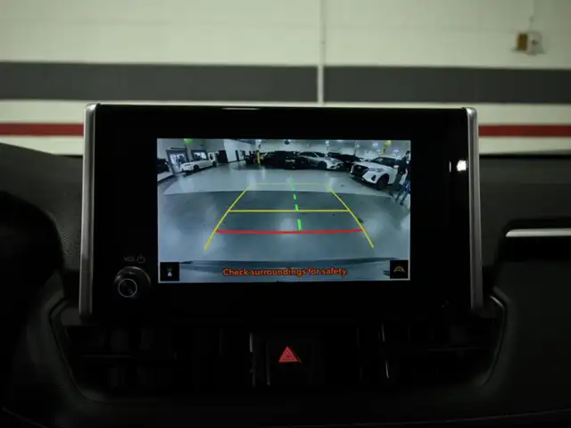 2024 Toyota RAV4 LE No Accident Radar Cruise Lane Assist Blind S - Photo 18
