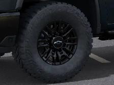 2026 Chevrolet Silverado 2500HD ZR2 - Photo 9
