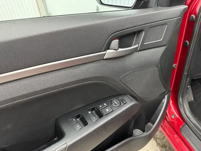 Hyundai Elantra Gl A/c 2018 a vendre - Photo 8