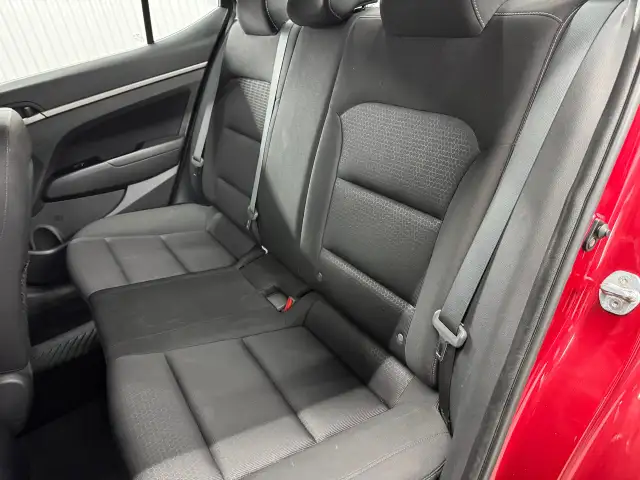 Hyundai Elantra Gl A/c 2018 a vendre - Photo 11