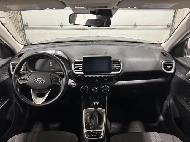 Hyundai Venue Preferred IVT avec couleur deux tons 2023 à vendre - Photo 15