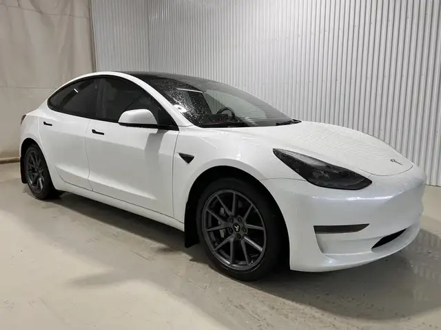 Tesla Model 3 Standard Range Plus 2023 à vendre - Photo 5