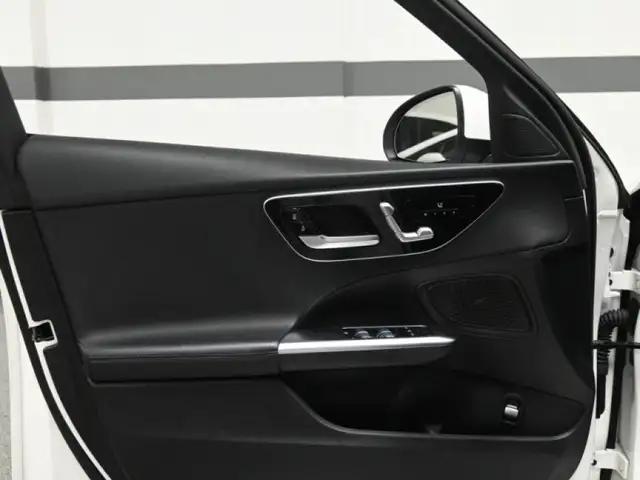 2024 Mercedes-Benz C 300 4MATIC No Accident 360CAM Ambient Light - Photo 11