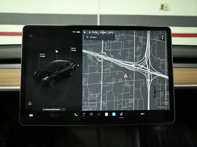 2025 Tesla Model Y Long Range No Accident Dual Motor Autopilot N - Photo 13