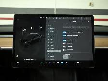 2025 Tesla Model Y Long Range No Accident Dual Motor Autopilot N - Photo 16