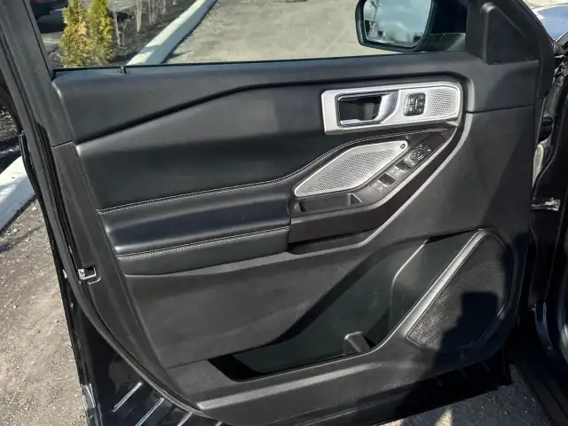 2020 Ford Explorer ST ST|Leather|Big Screen! - Photo 9
