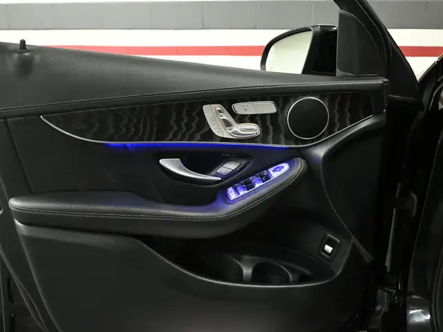 2023 Mercedes-Benz GLC 300 4MATIC Coupe No Accident AMG 360CAM A - Photo 11