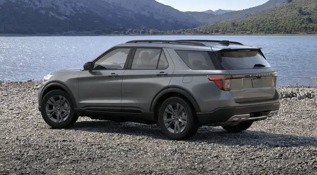 2026 Ford Explorer ACTIVE | ACTIVE COMFORT PACKAGE | PANO ROOF - Photo 10