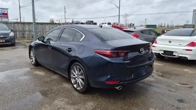 2019 Mazda MAZDA3 GT, 2 SETS OF TIRES, WELL MAINTAINED, CERTIFIE - Photo 3