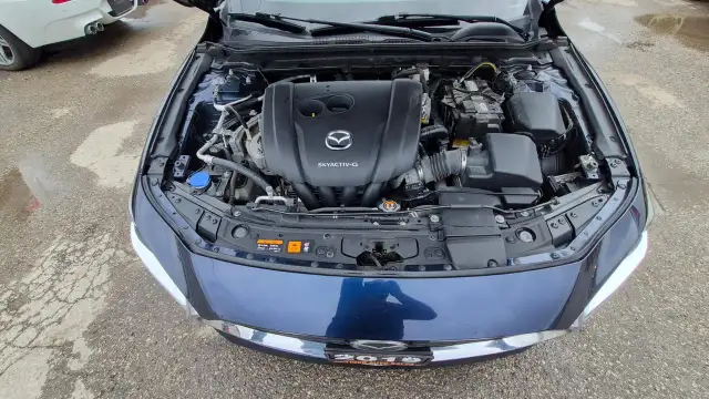 2019 Mazda MAZDA3 GT, 2 SETS OF TIRES, WELL MAINTAINED, CERTIFIE - Photo 17