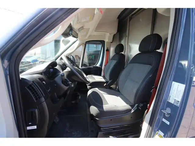 2022 Ram 3500 PROMASTER 3500 / CARGO VAN / HIGH ROOF - Photo 18