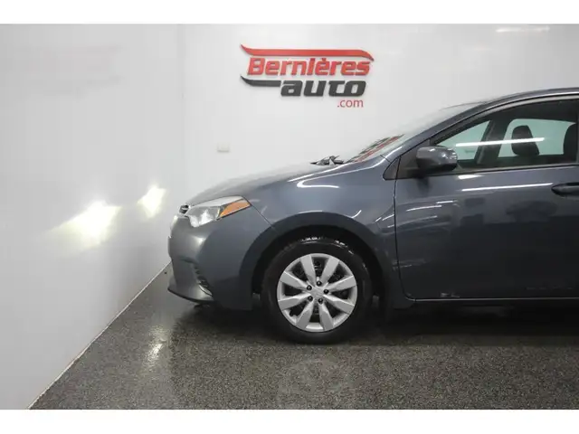 2015 Toyota Corolla LE - Photo 5