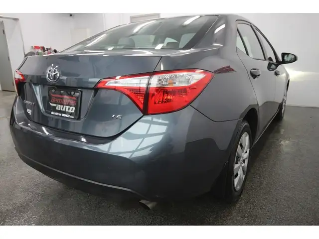 2015 Toyota Corolla LE - Photo 9