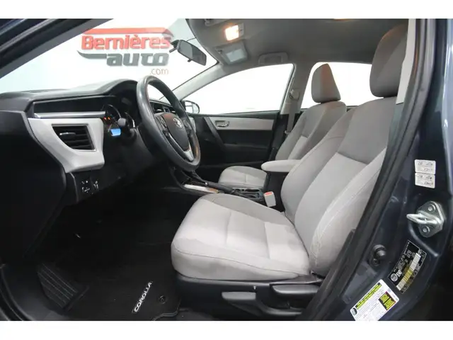 2015 Toyota Corolla LE - Photo 15