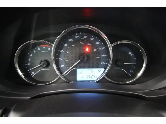 2015 Toyota Corolla LE - Photo 16