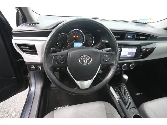 2015 Toyota Corolla LE - Photo 19