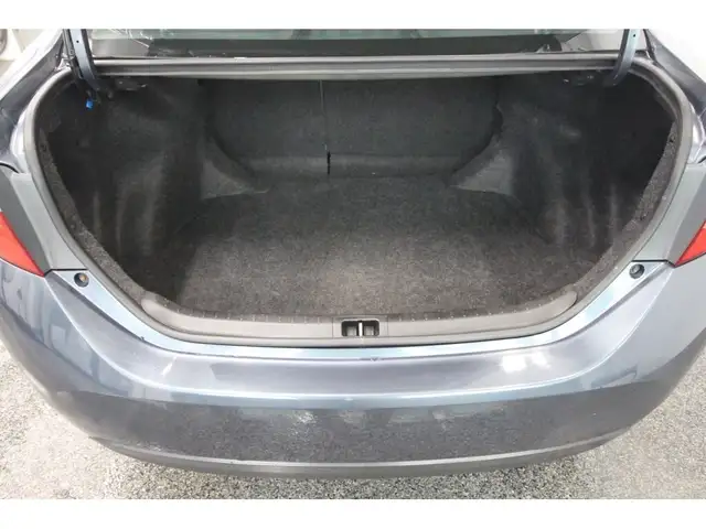 2015 Toyota Corolla LE - Photo 26