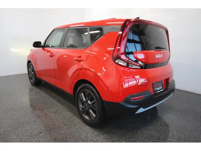 2022 Kia Soul EX / TOIT - Photo 12
