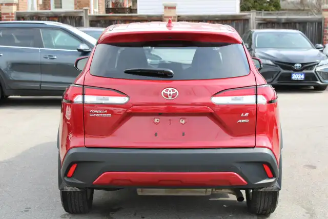 2024 Toyota Corolla Cross LE AWD - Photo 5