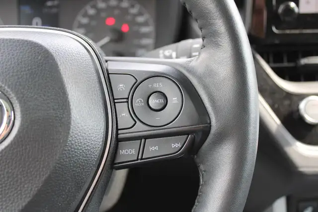 2024 Toyota Corolla Cross LE AWD - Photo 11