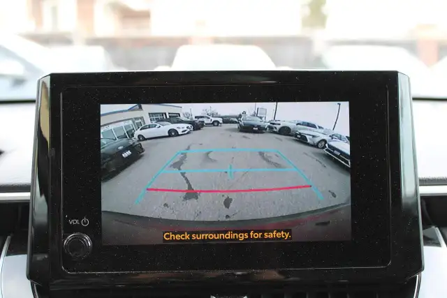 2024 Toyota Corolla Cross LE AWD - Photo 14