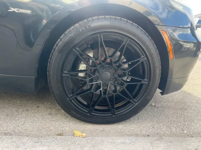 2010 BMW 528 i xDrive - Photo 4