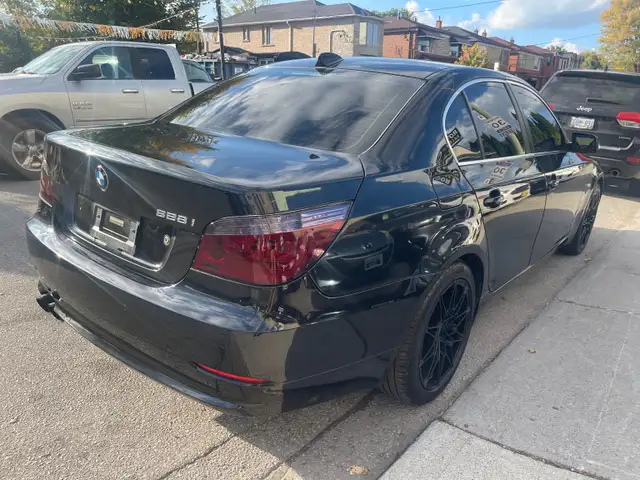 2010 BMW 528 i xDrive - Photo 5