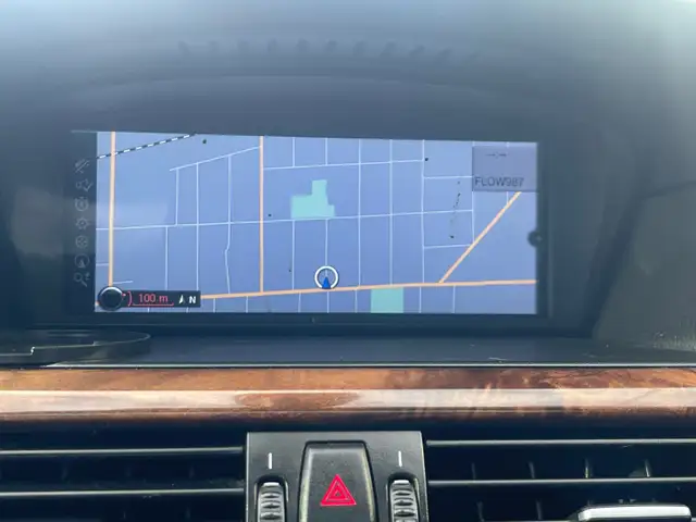 2010 BMW 528 i xDrive - Photo 18