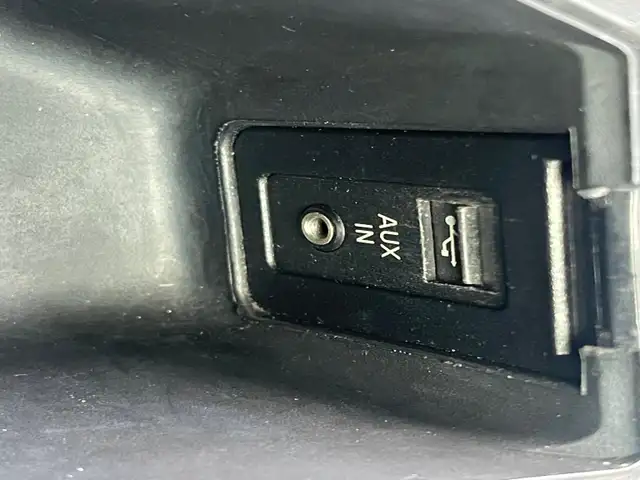 2010 BMW 528 i xDrive - Photo 22