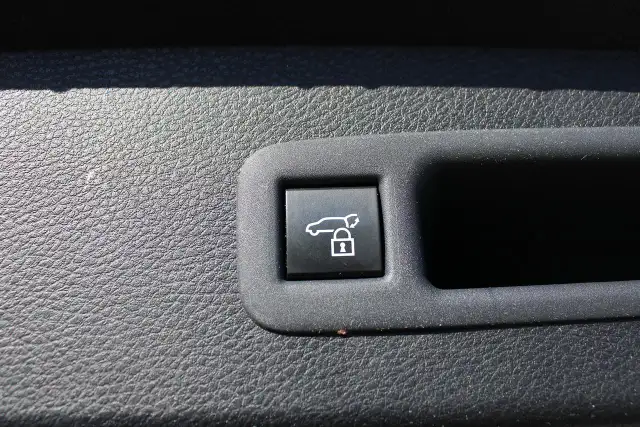 2025 Toyota Sienna XSE - Photo 7