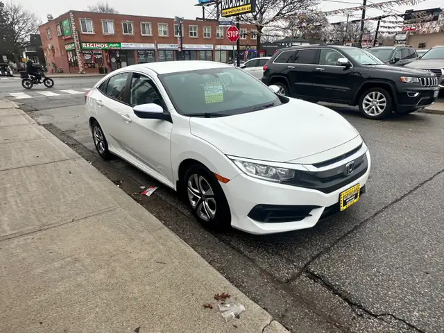 2017 Honda Civic LX Runs like new! - Photo 6