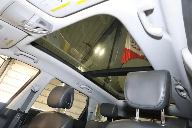 2017 Hyundai Santa Fe XL AWD - PANO|LEATHER|NAVI|CAMERA|BLINDSPO - Photo 8