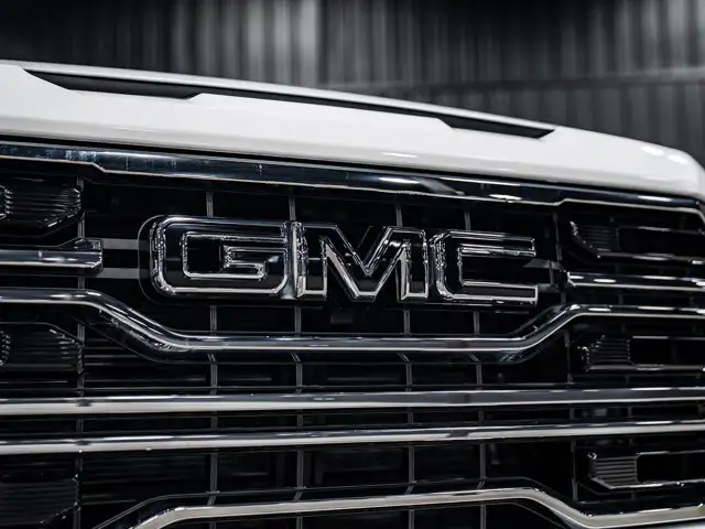 2026 GMC Sierra 1500 SLT | All Terrain | 2in Level | GT Wheels - Photo 8