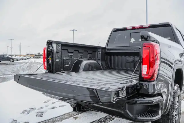 2026 GMC Sierra 1500 AT4X - Photo 8