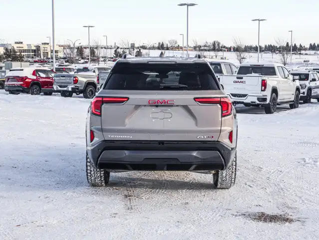 2026 GMC Terrain AWD AT4 - Photo 7