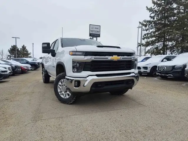 2025 Chevrolet Silverado 3500HD LT - Photo 2