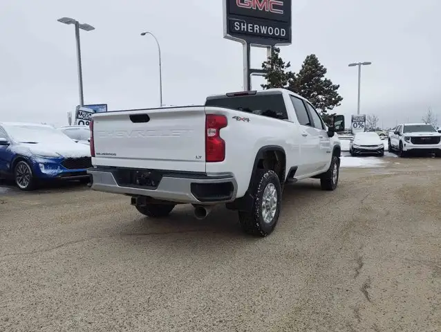 2025 Chevrolet Silverado 3500HD LT - Photo 6