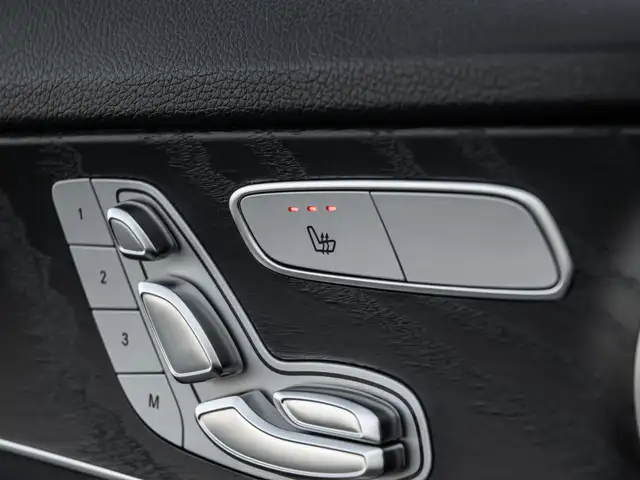 2019 Mercedes-Benz C-Class 300|AMG SPORT PKG|NAV|PANOROOF|B.SPOT - Photo 16